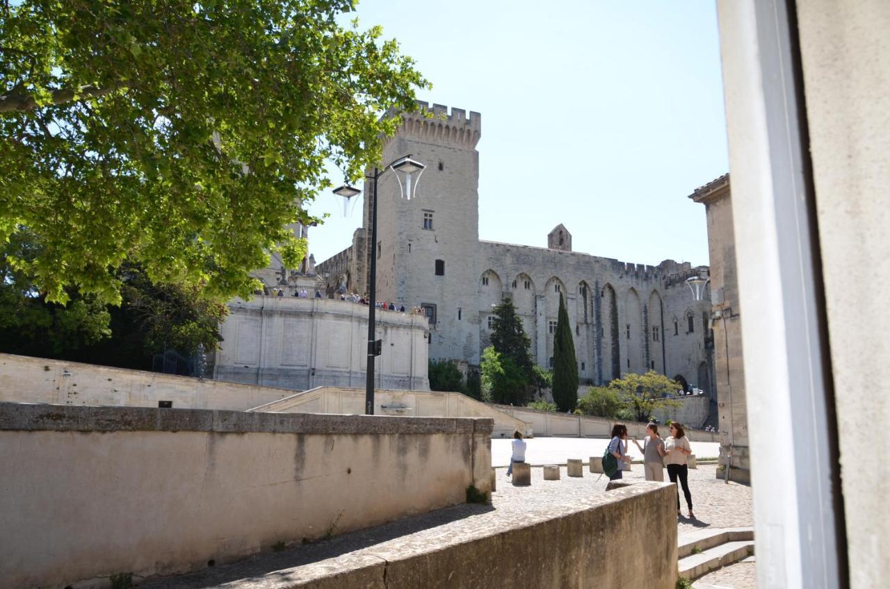 Face Au Palais Des Papes Apartment Avignon Exterior photo